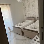 Clara Apartman Parghelia
