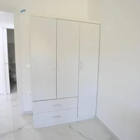 Apartment Clara *